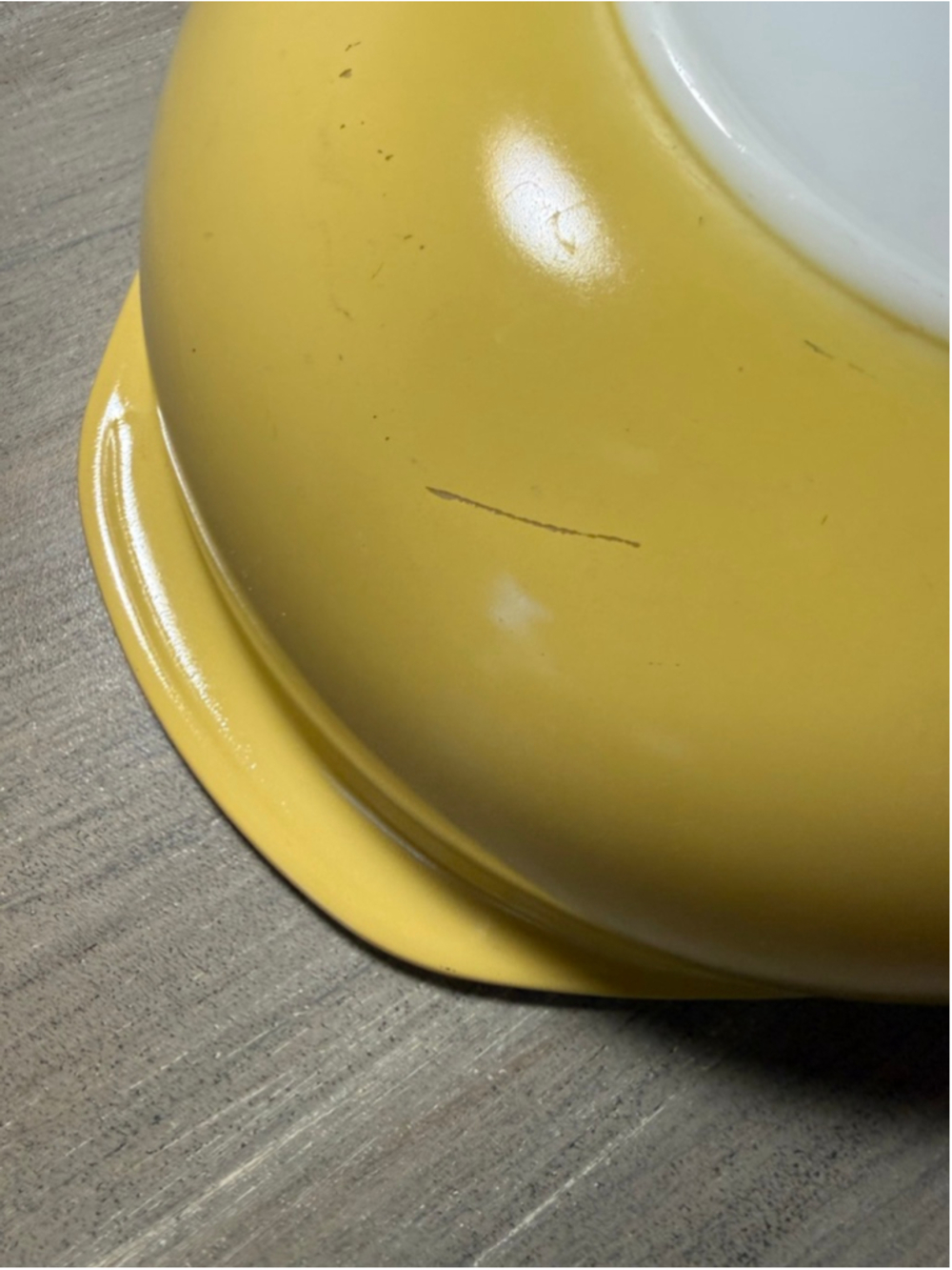 VINTAGE PYREX CASSEROLE DISH #024 2 QT Golden Yellow Pre-owned no lid - Picture 11 of 13